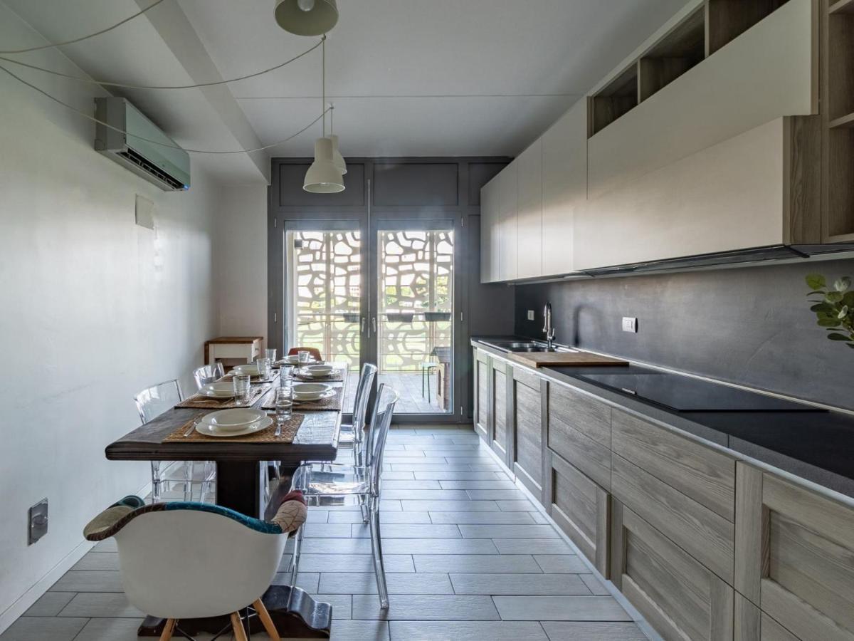 Lejlighed The Best Rent - Spacious Four-bedroom Close To Forlanini Distrct