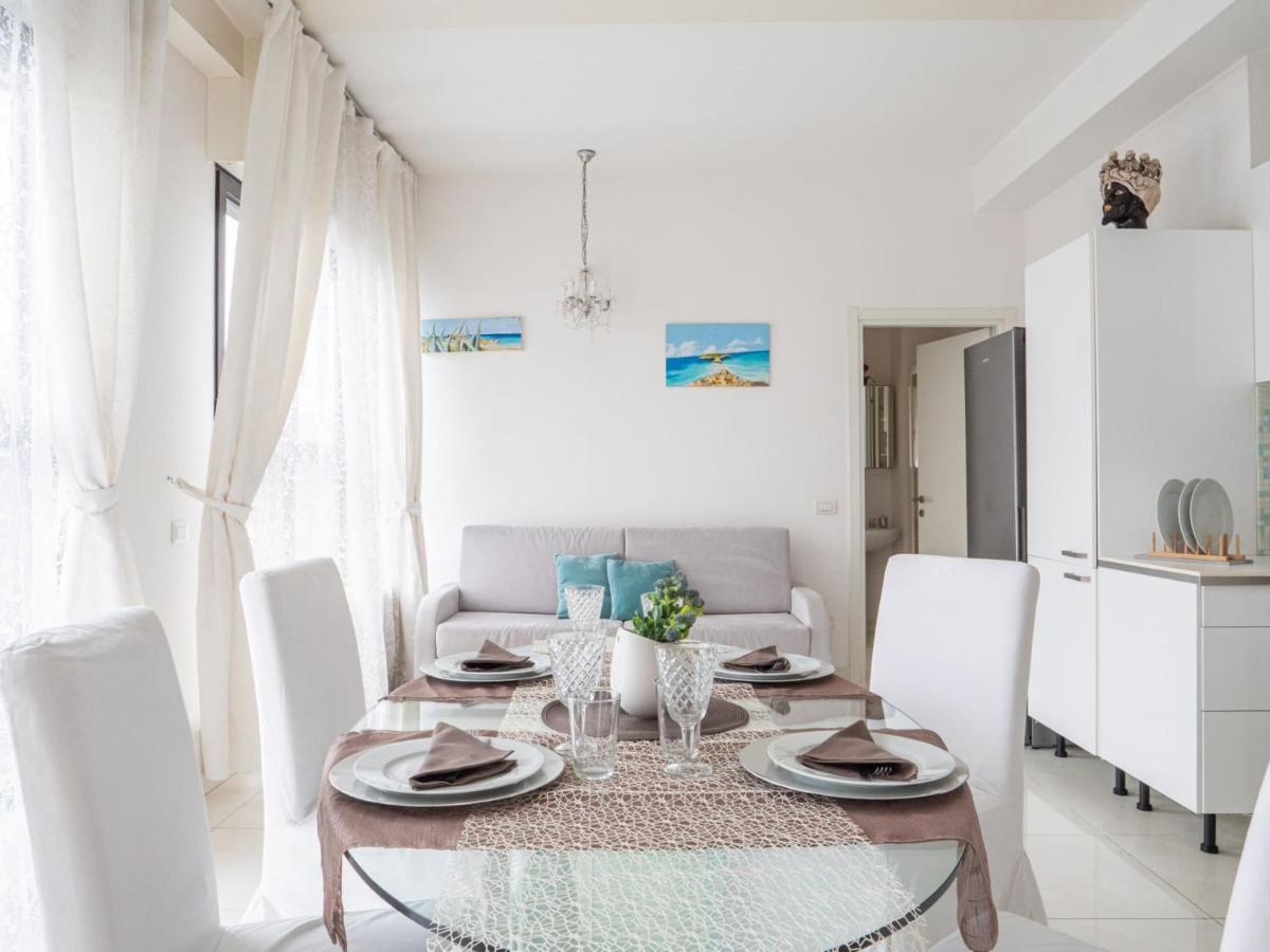Apartment The Rent - Spacious With Balcony In Viale Monza