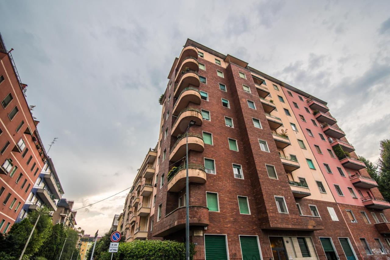The Rent - Viale Corsica * Milano