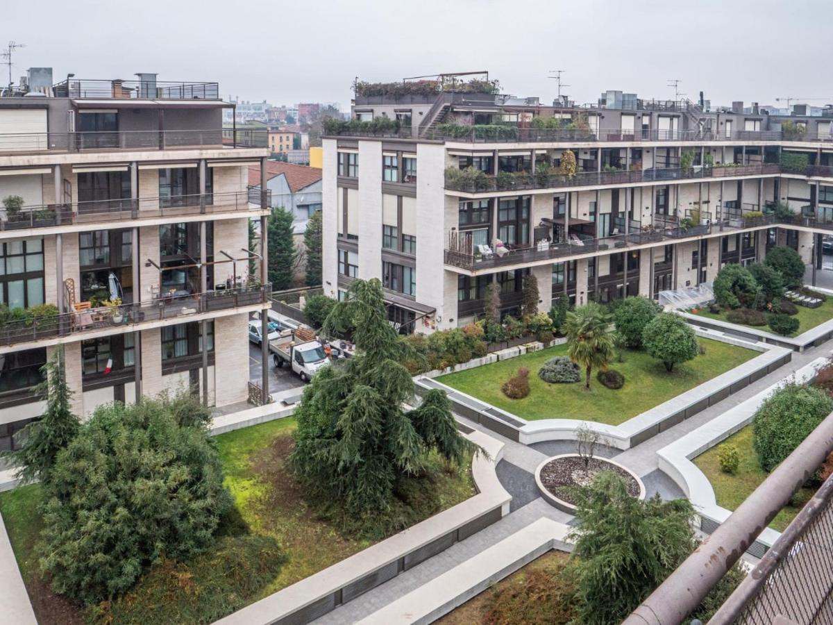 The Rent - Spacious With Balcony In Viale Monza Apartment *