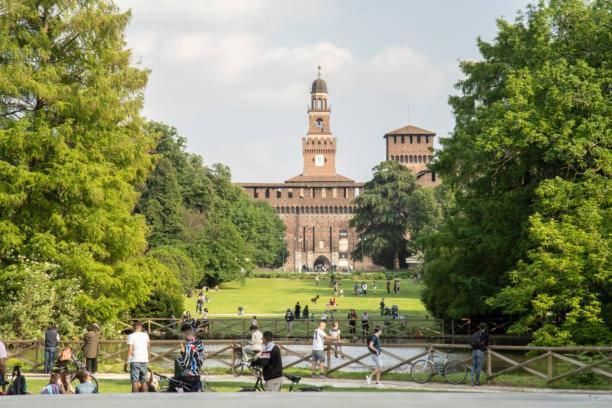 The Centre Junior - Free Parking Per Selected Rate And Car Keys Must At Garage - Zone Arco Della Pace - Castello Sforzesco -last Supper -nearest Metro Subway Greenline M2 Moscova Apartment *