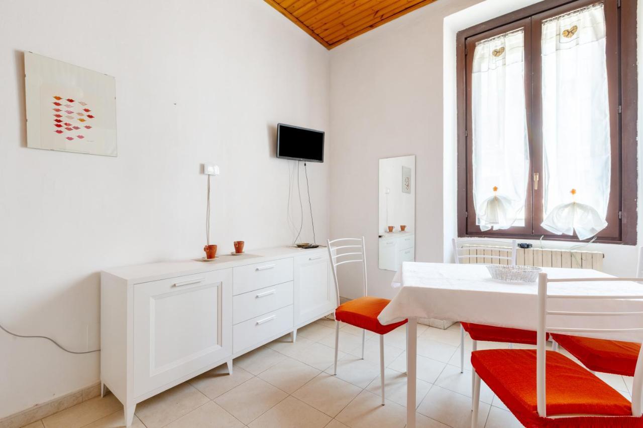Darsena Navigli - Porta Genova M2 Apartment *