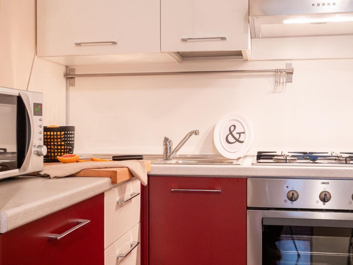 The Best Rent - Lovely One-bedroom In Isola District Appartamento