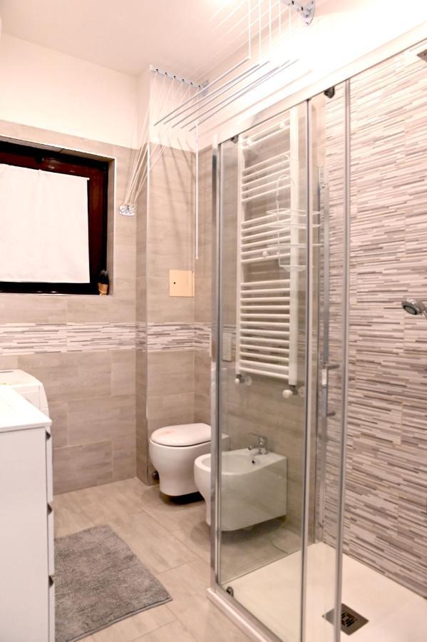 Guest House Lucca Gjestgiverier