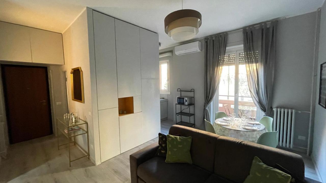 Appartement Stilish Few Steps From The Underground Milaan