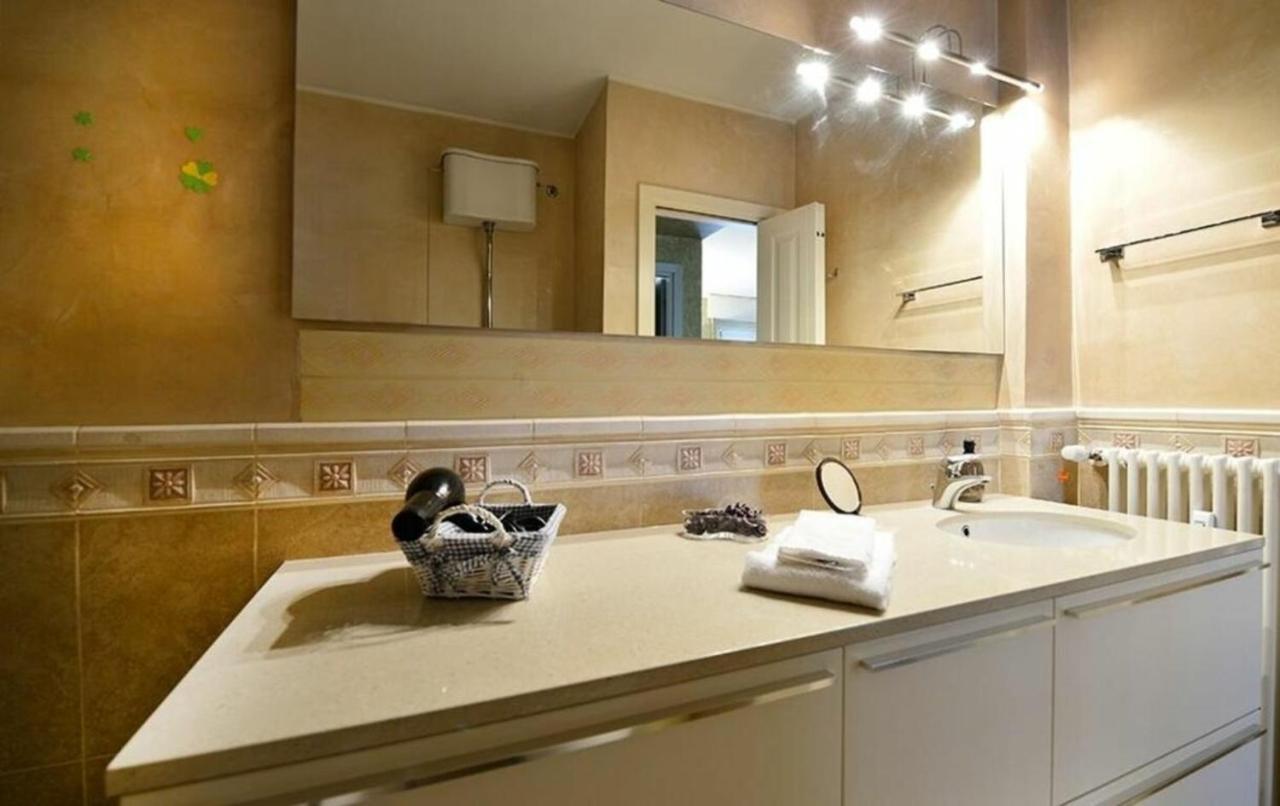 Apartment Carlo Poma By Halldis