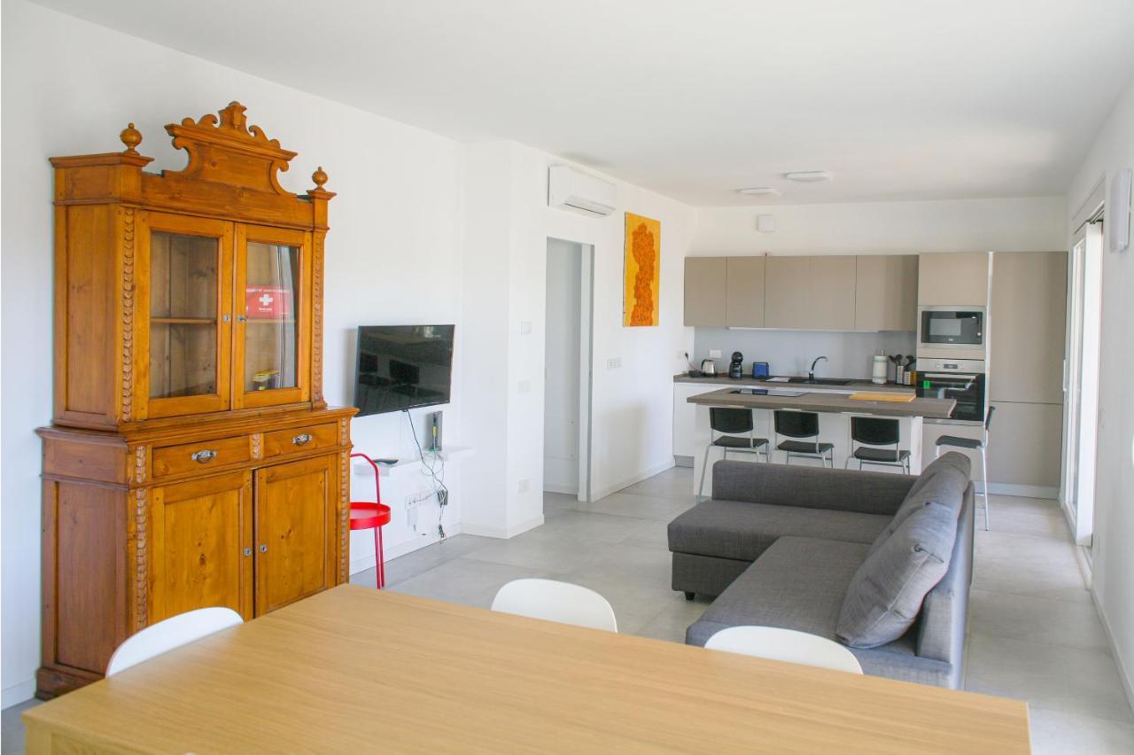 Appartement Bnbutler - Govone - Ampio E Luminoso Con Terrazza Milaan