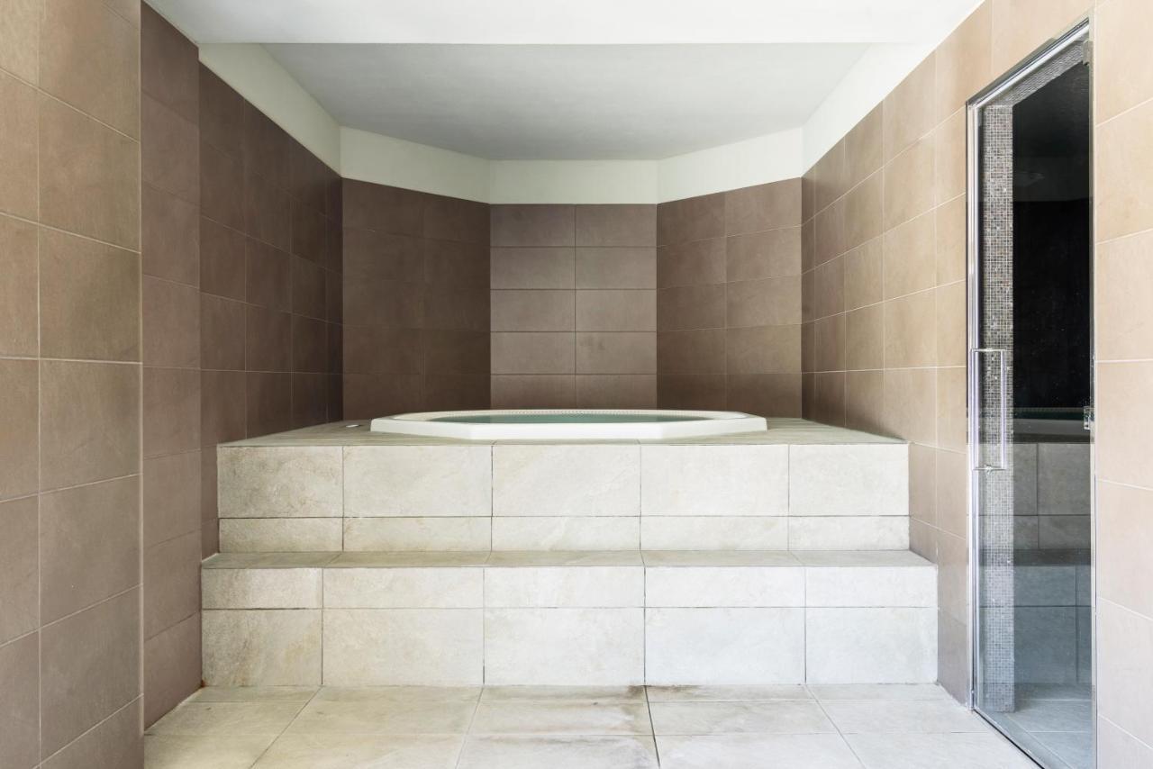 Appartamento Luxury Flat With Pool Gym Parking - Unit9b *