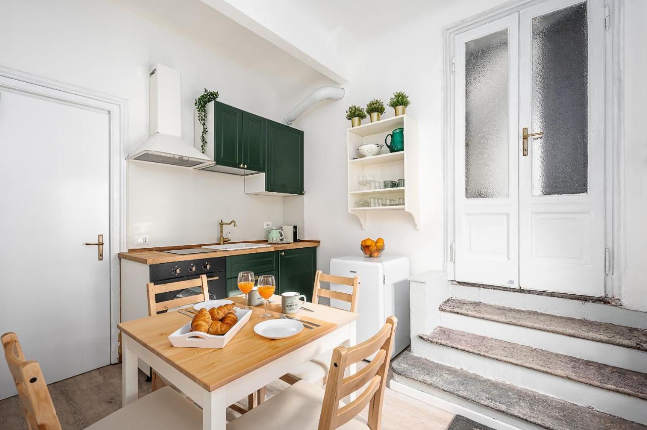 Hemeras Boutique Homes - 4 Design Homes In Center Appartamento Milano
