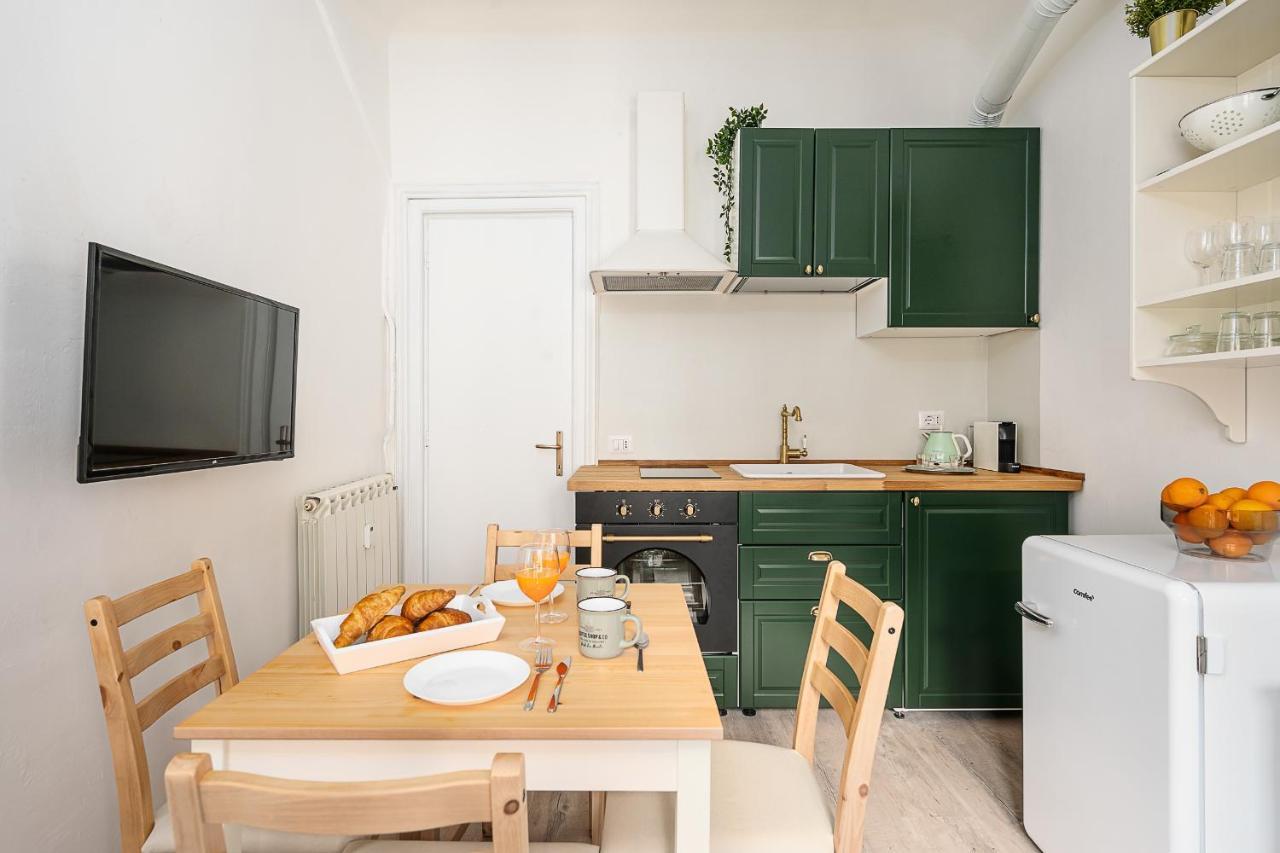 Hemeras Boutique Homes - 4 Design Homes In Center Appartamento Milano