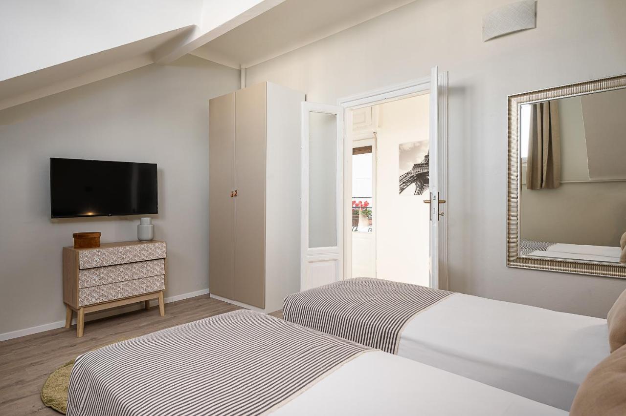 Hemeras Boutique Homes - 4 Design Homes In Center Milano