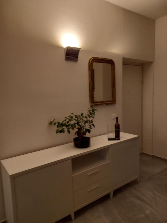 Lejlighed Home Suite Home - Super Attic Suite -With Free Parking - Zone Iulm & Naba & Navigli - Metro Subway Romolo