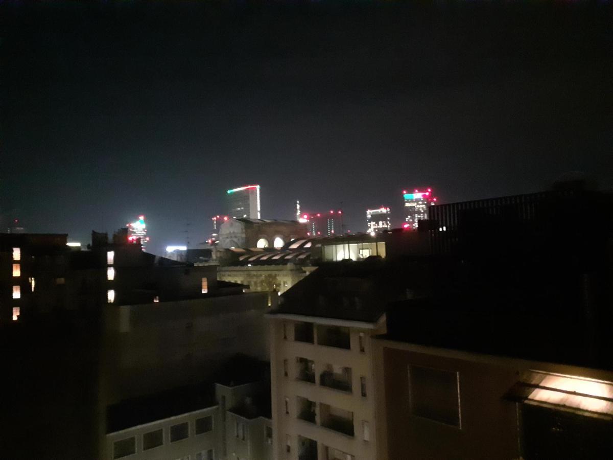 Bilocale 7 Piano Balcone Vista Skyline * Milaan