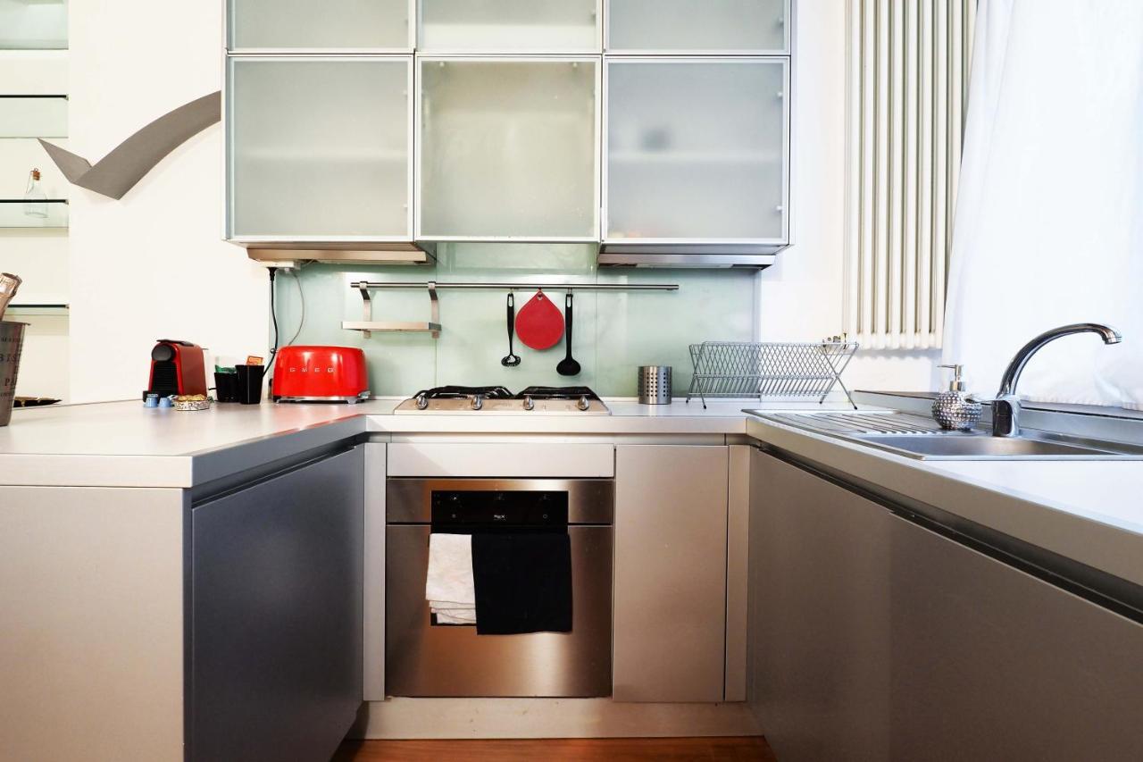Charming One Bedroom In Moscova Area Apartment Milan