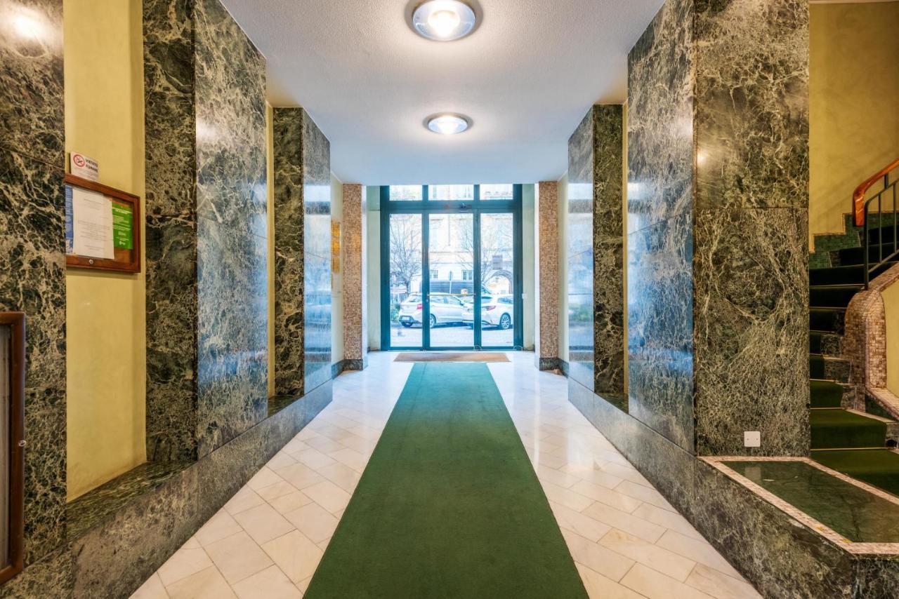 Spacious & Comfortable In Duomo By Easylife Milano