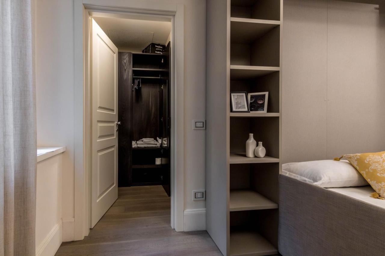 Appartement Joivy Elegant Studio For 2 Near Duomo Di Milaan