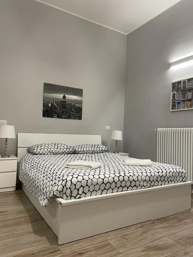 Jr Mm3 Repubblica -stazione-centro Direz- C3 * Milaan