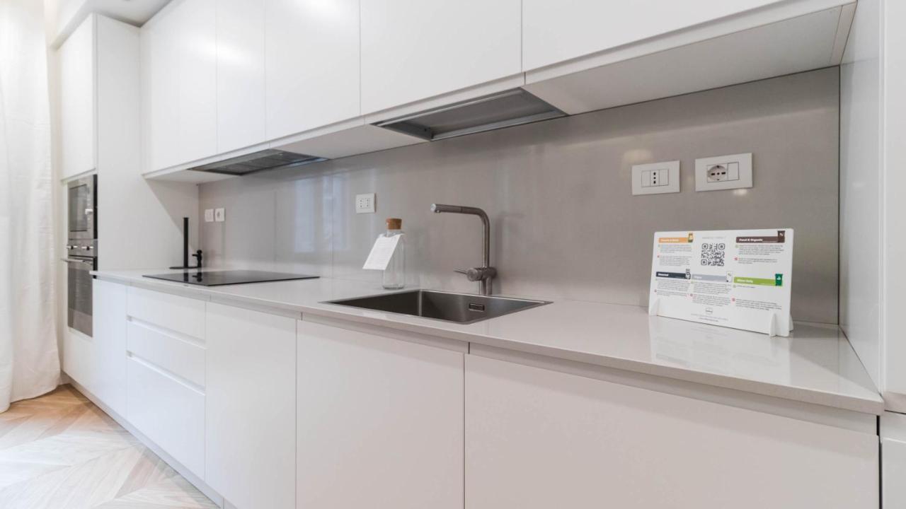 Italianway - Pindemonte 1 * Milan