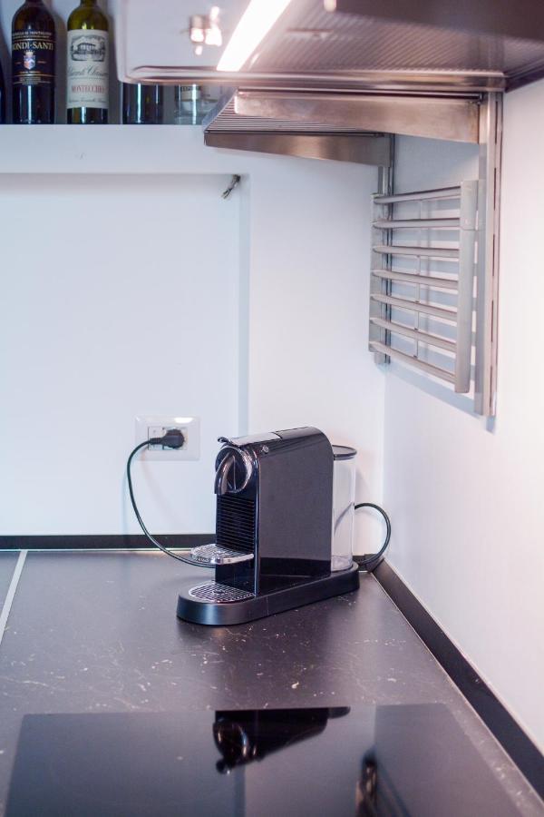Appartamento Montenero Flat - Elegant, Modern & Comfortable Milano