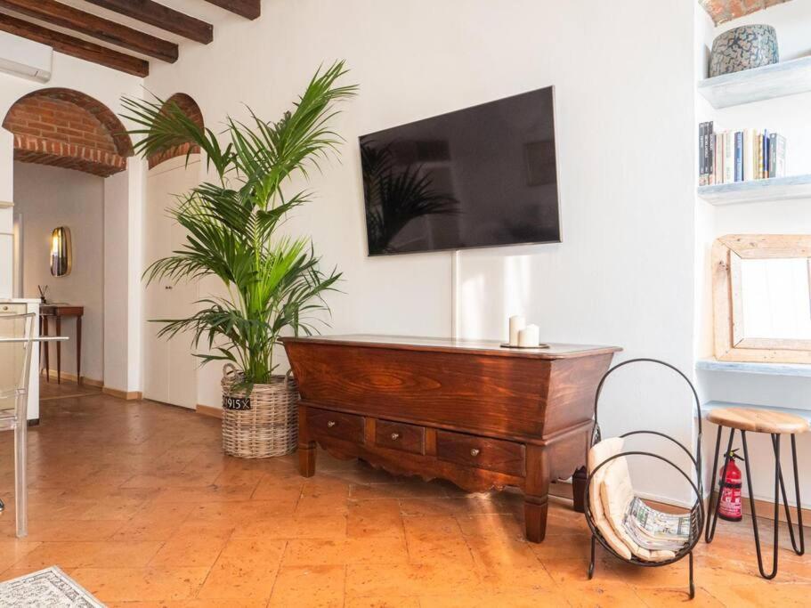 Romantic Flat On Navigli River By Easylife Lejlighed *