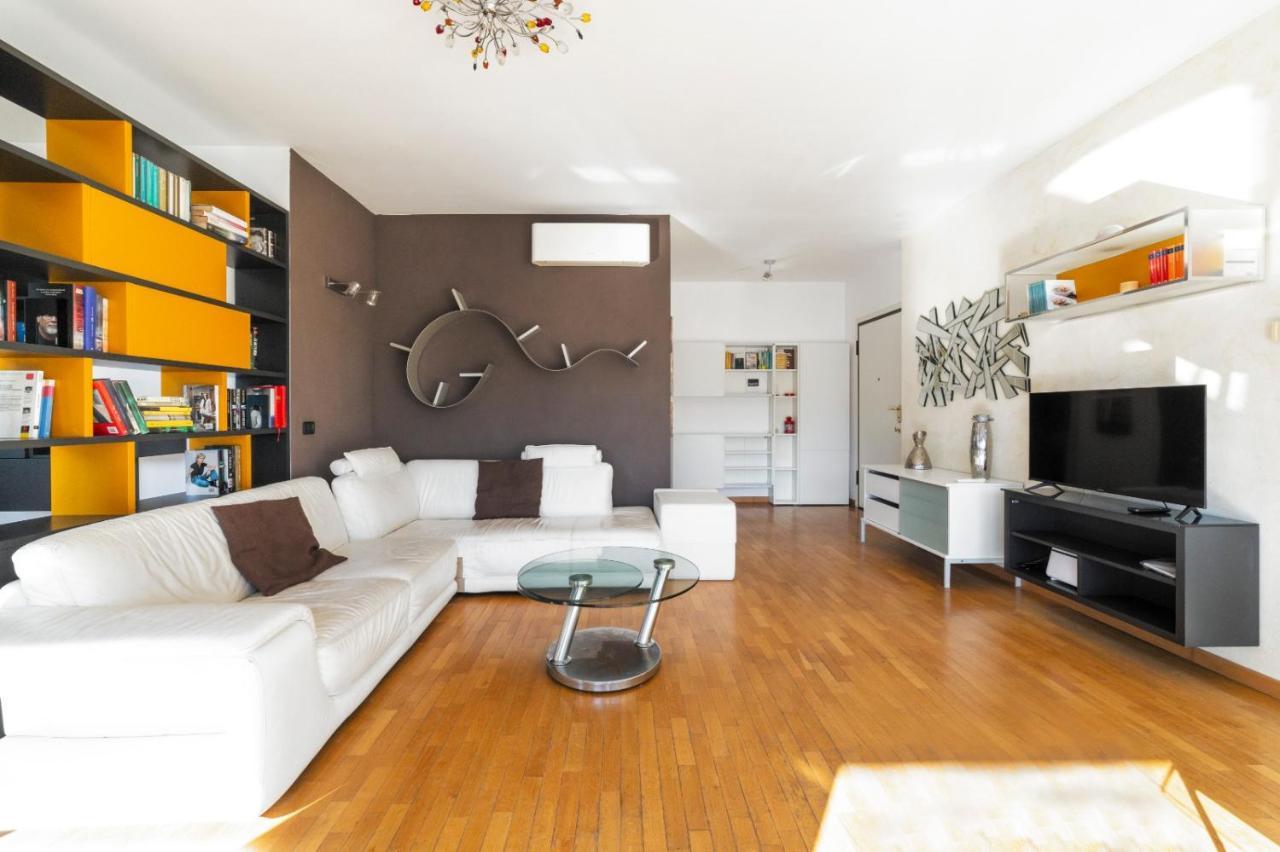 Rogoredo With Garage Appartamento