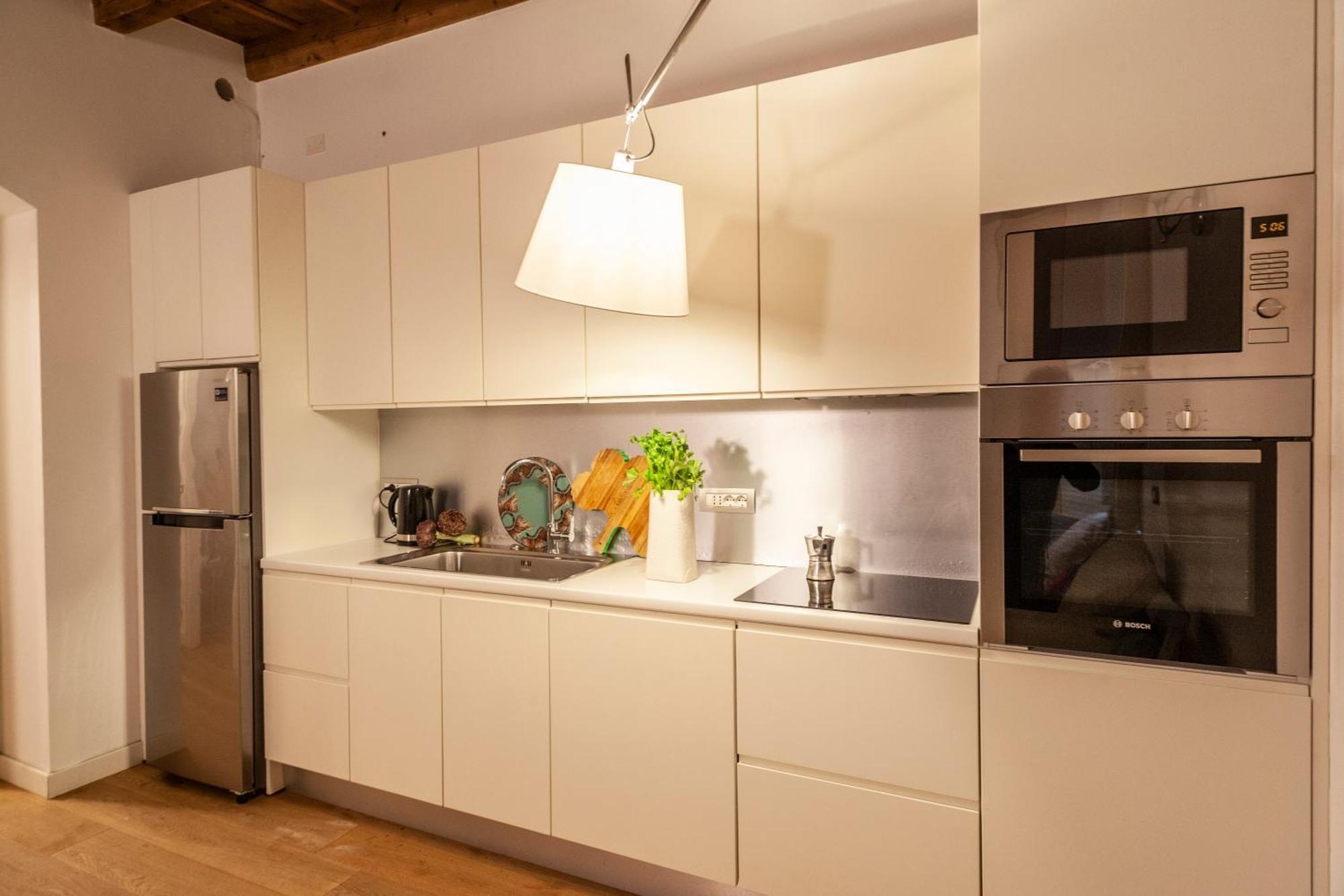 Corso Venezia, In Corte Esclusiva Riservata! Appartement Milaan