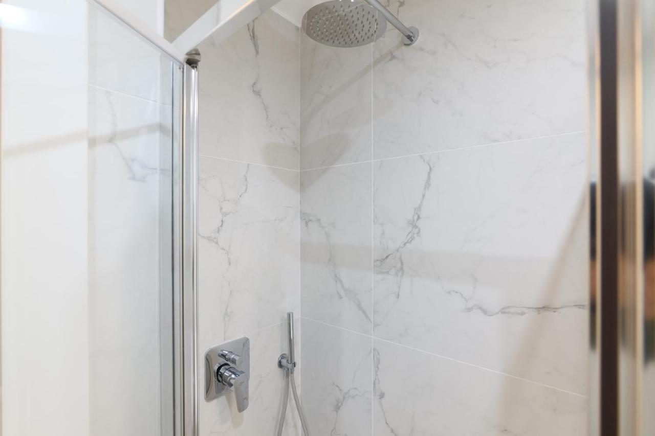 Apartment Primopiano - La Malfa Flats Mailand