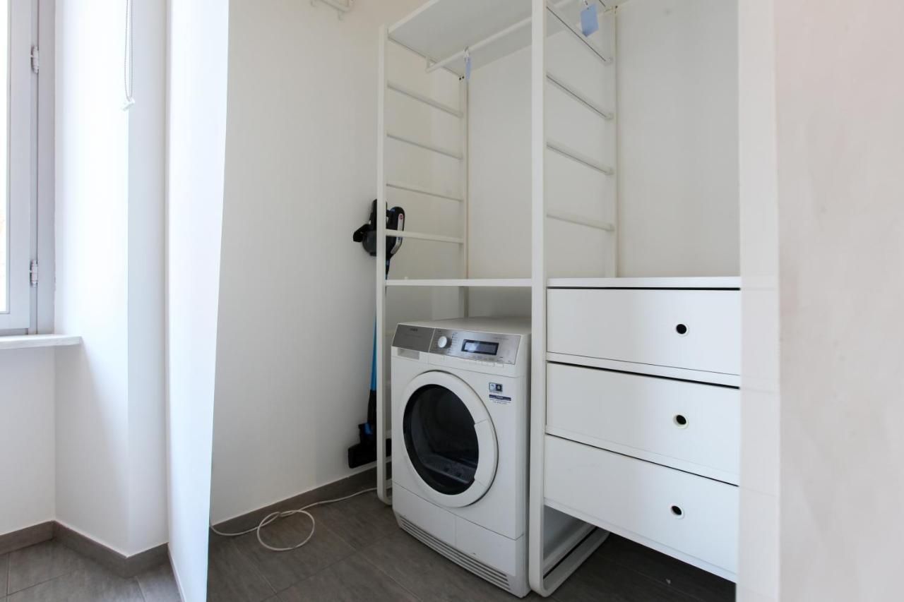 Modern Close To Shopping District * Milano