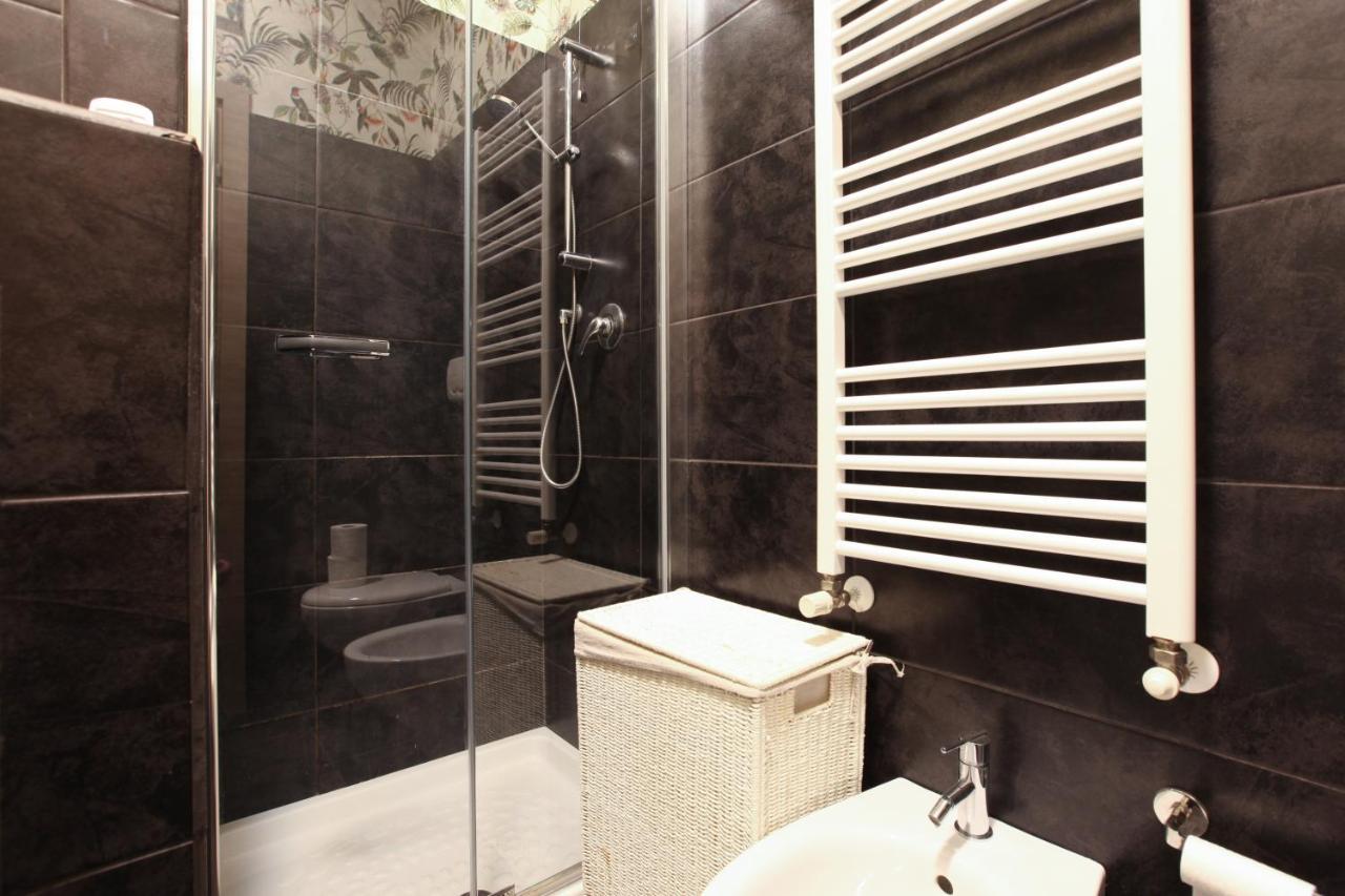 Modern Close To Shopping District Milano