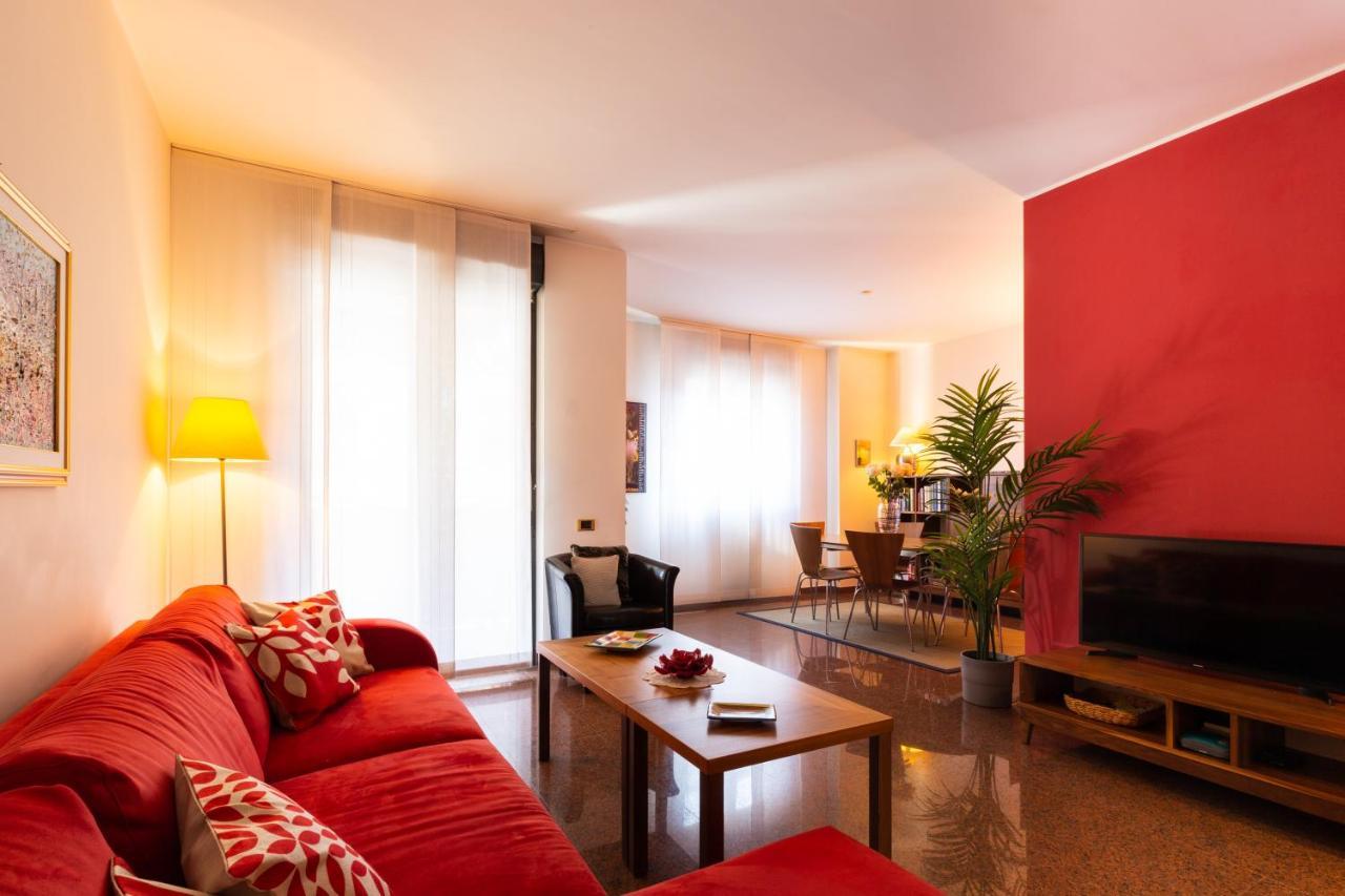 Fara Haus Deluxe - 2 Bedrooms Apartment Mailand