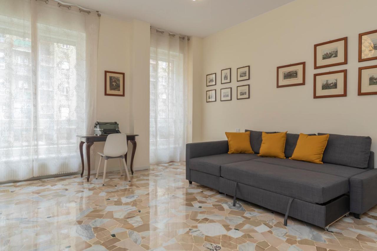 Joivy Modern 2bed Flat With Balcony, 250m From M5 Foppa And M2 Sant'agostino Apartment Milan