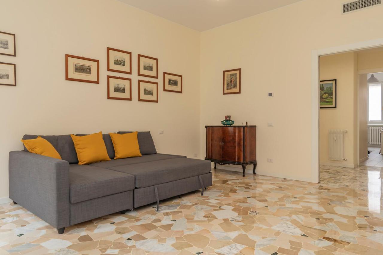 Joivy Modern 2bed Flat With Balcony, 250m From M5 Foppa And M2 Sant'agostino
