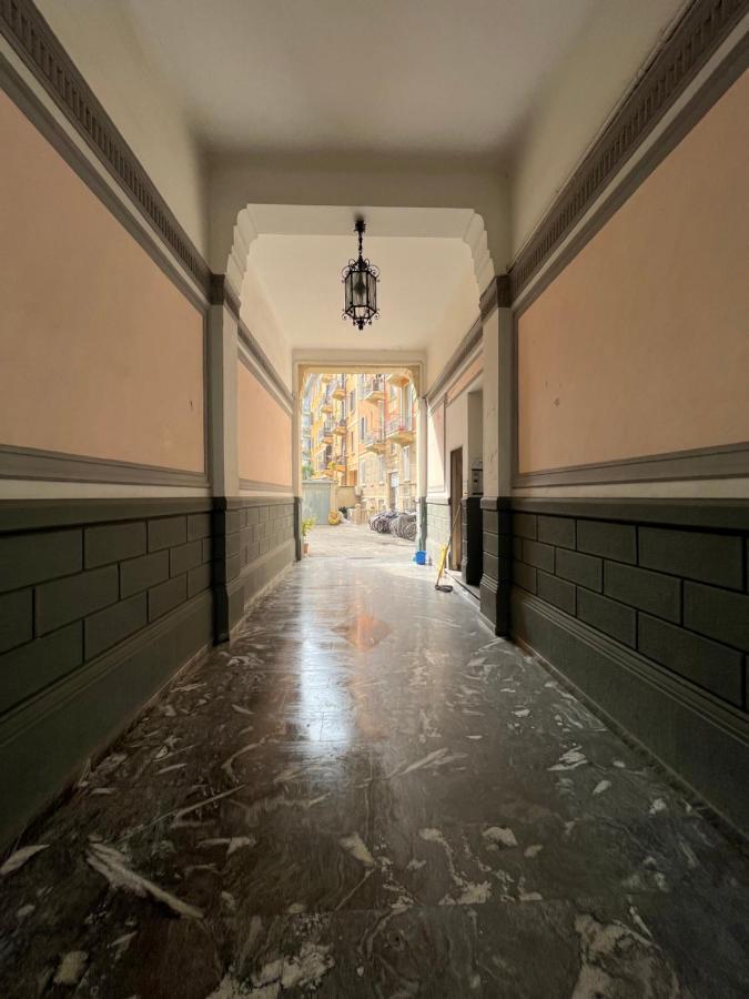 The Small White House In * Milano