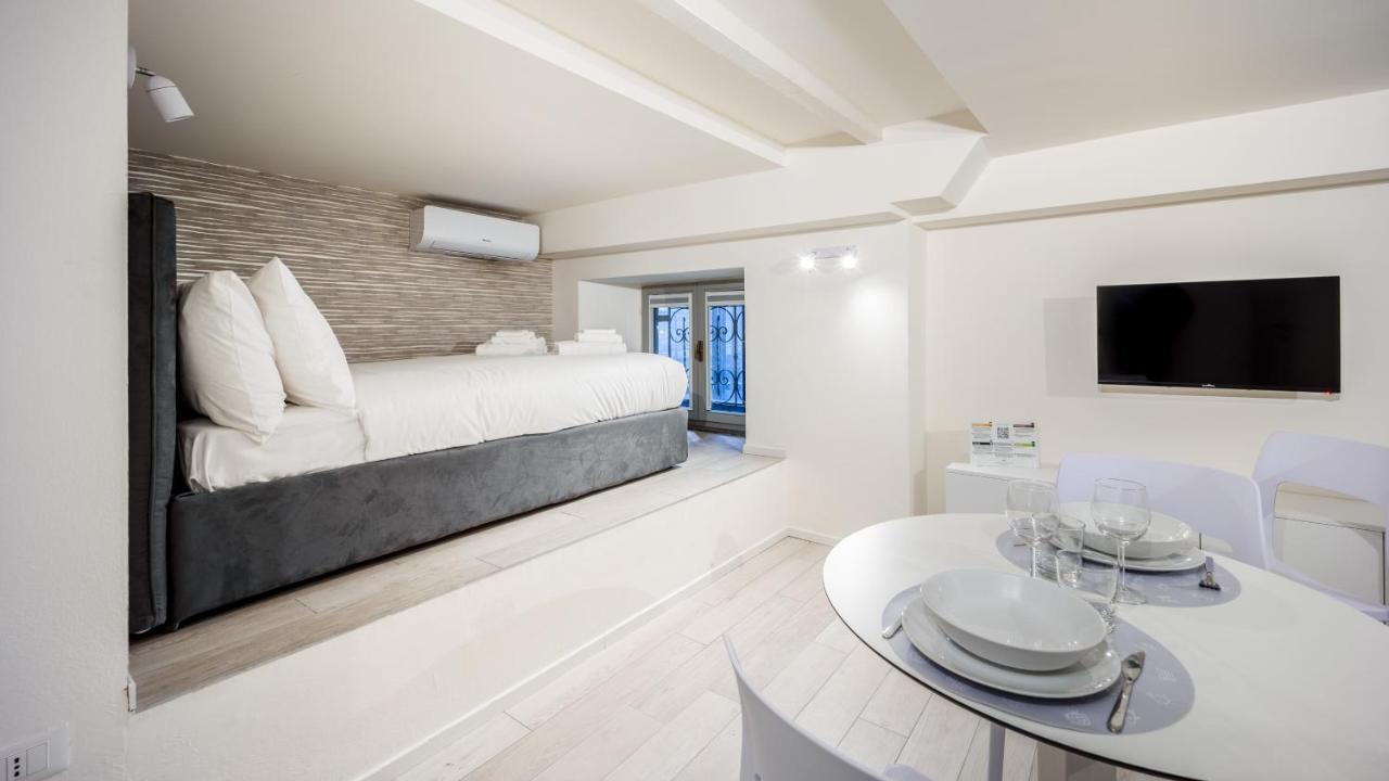 Italianway Apartment *
