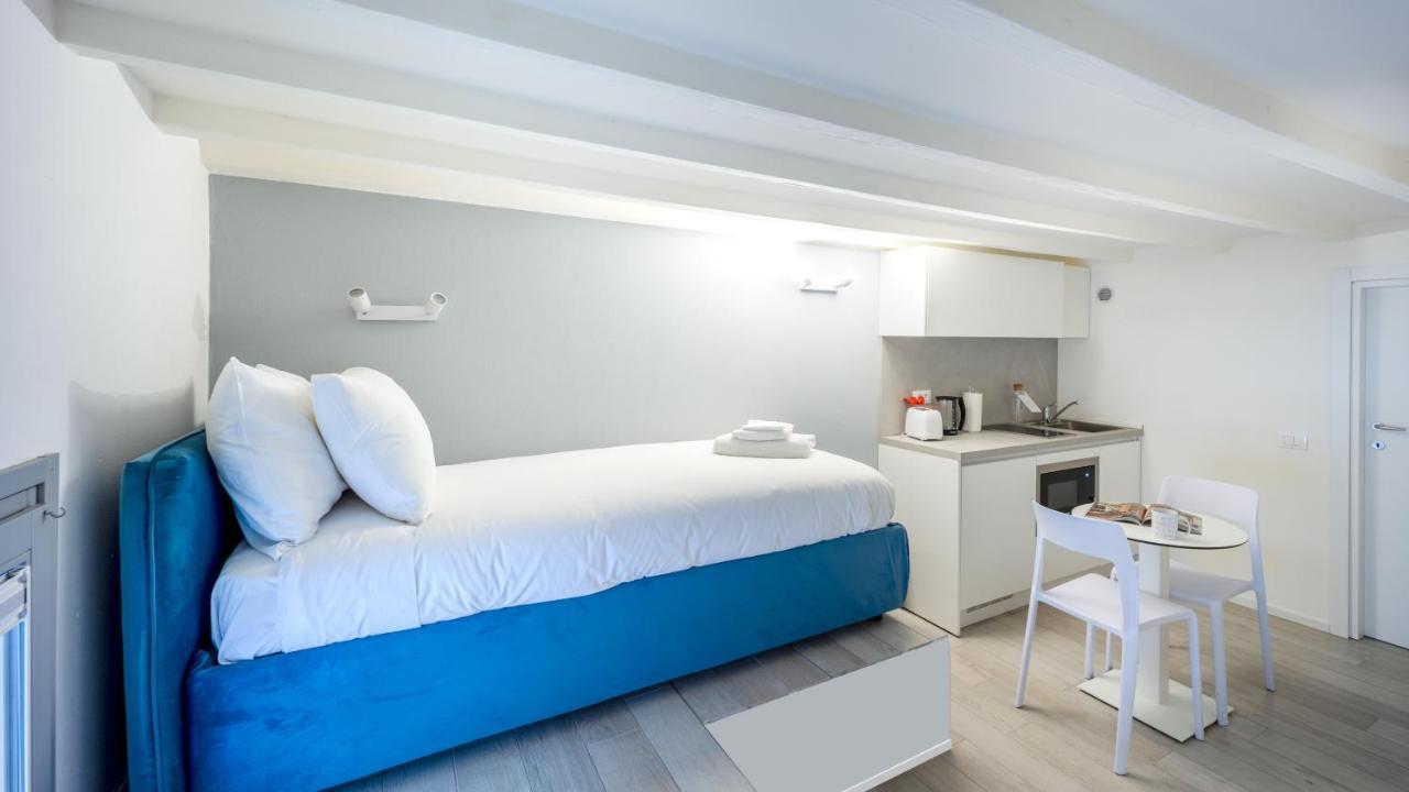 Italianway Apartment *