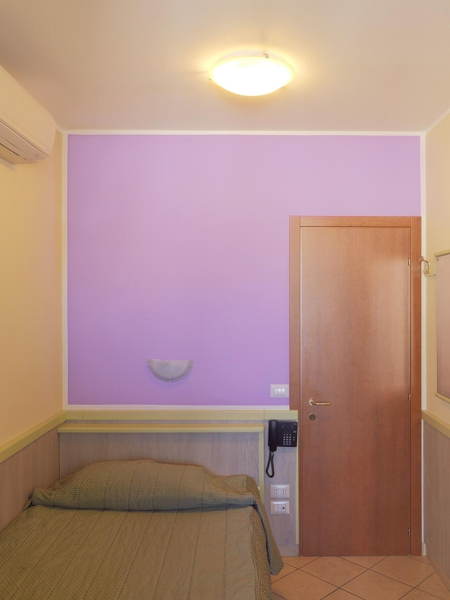 Hotel Arco Romana 3*