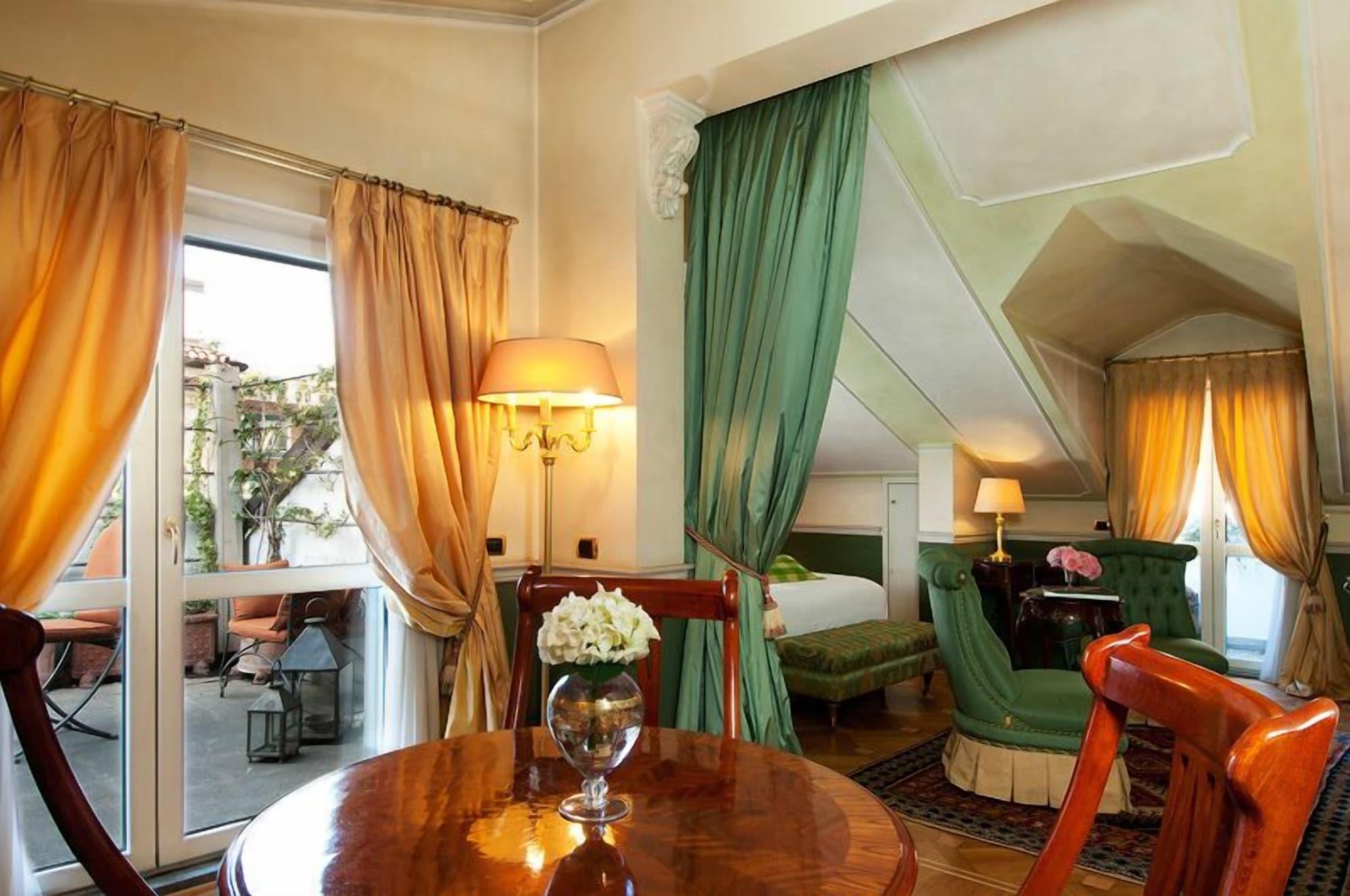 Hotel Petit Palais De Charme Milano