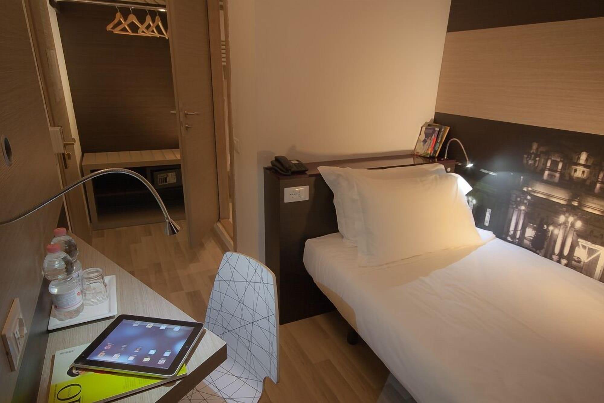 Genius Downtown Hotel 3*