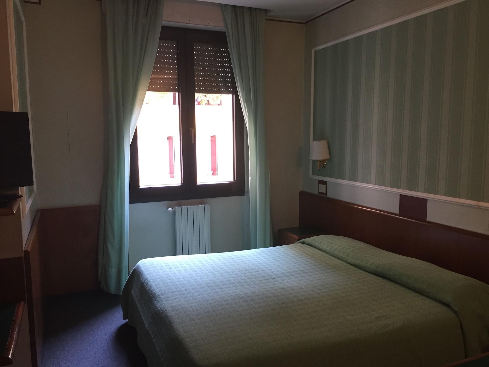 Garda Hotel Milan