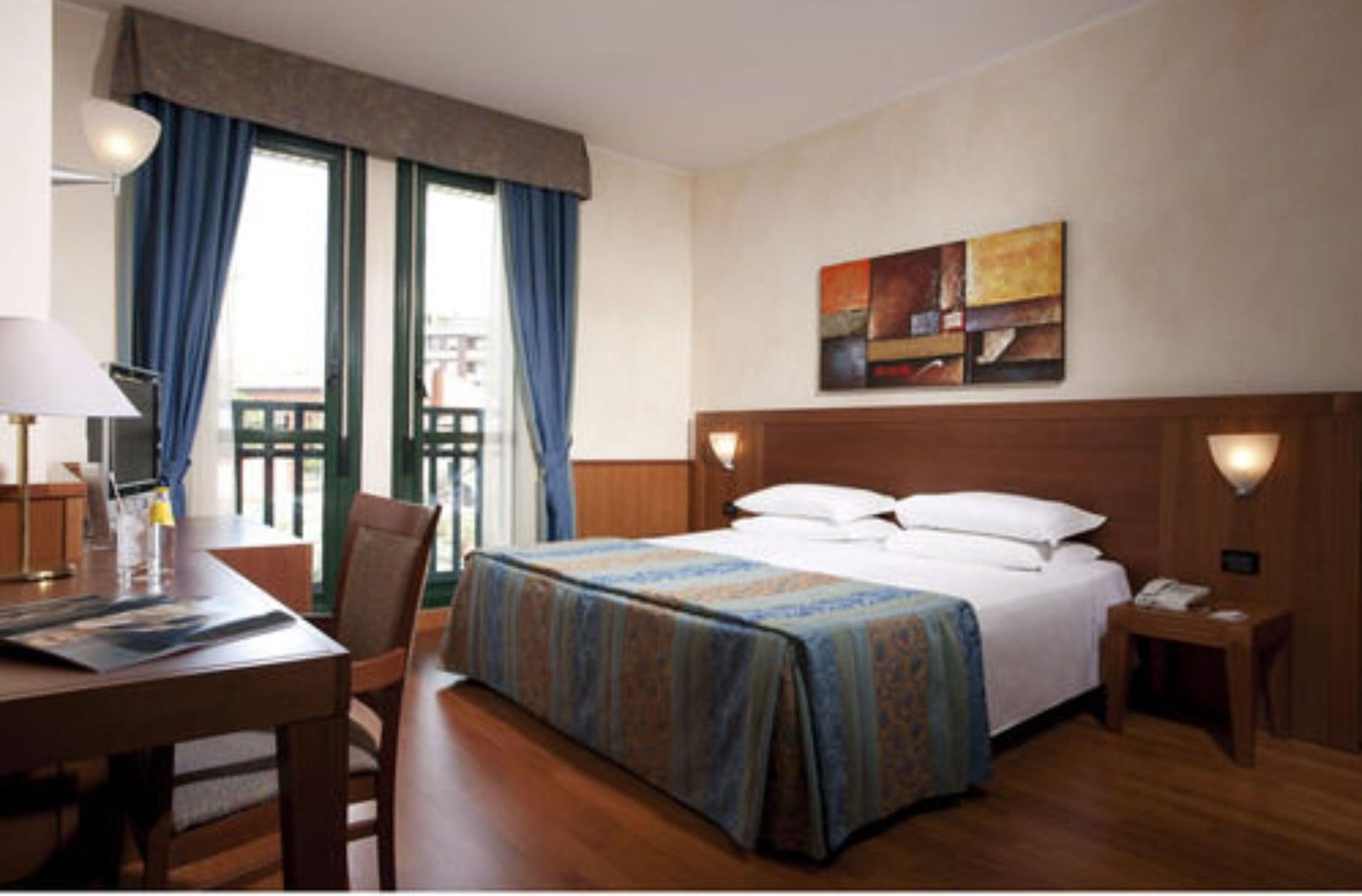 Hotel Raffaello 4*
