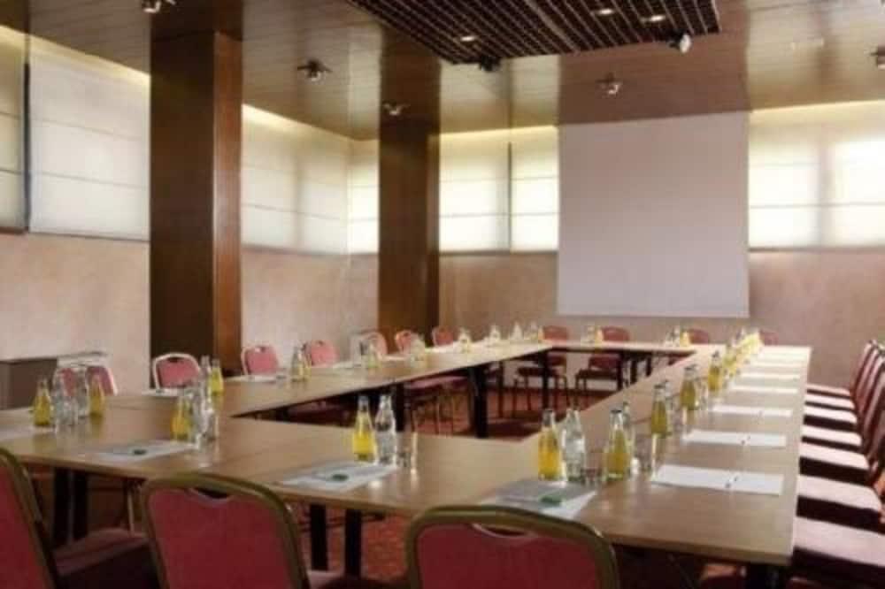 Raffaello Hotel 4*