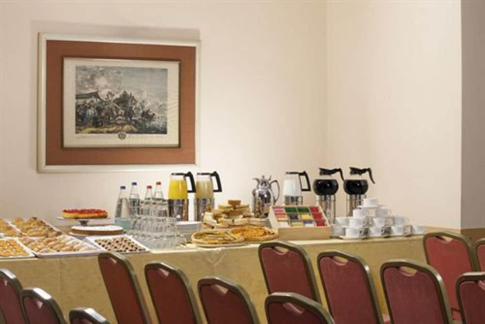 Hotel Raffaello Milan