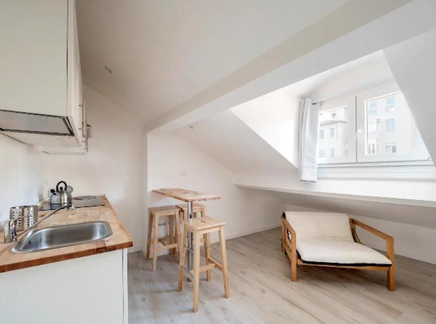 Apartment Sammartini Nice Attic Milan