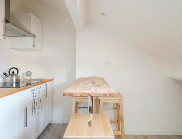 Apartment Sammartini Nice Attic Milan