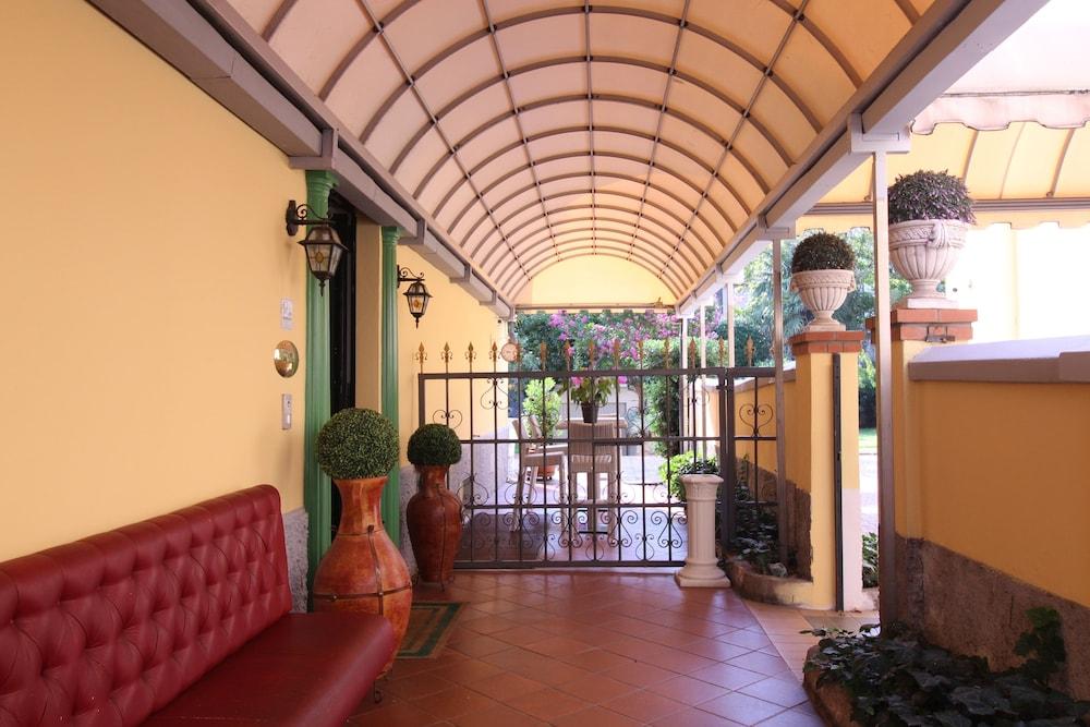 Hotel Hotel Charly