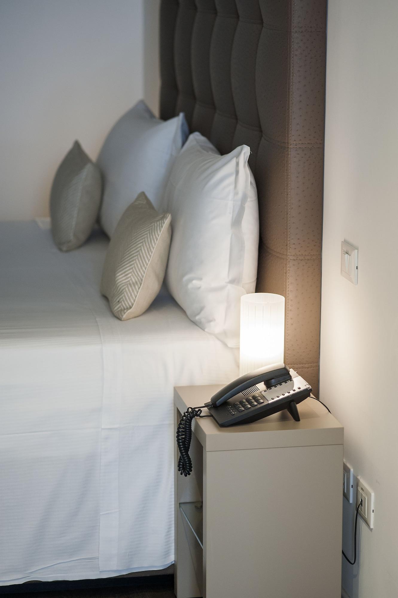 & Urban Padel Aparthotel 4*