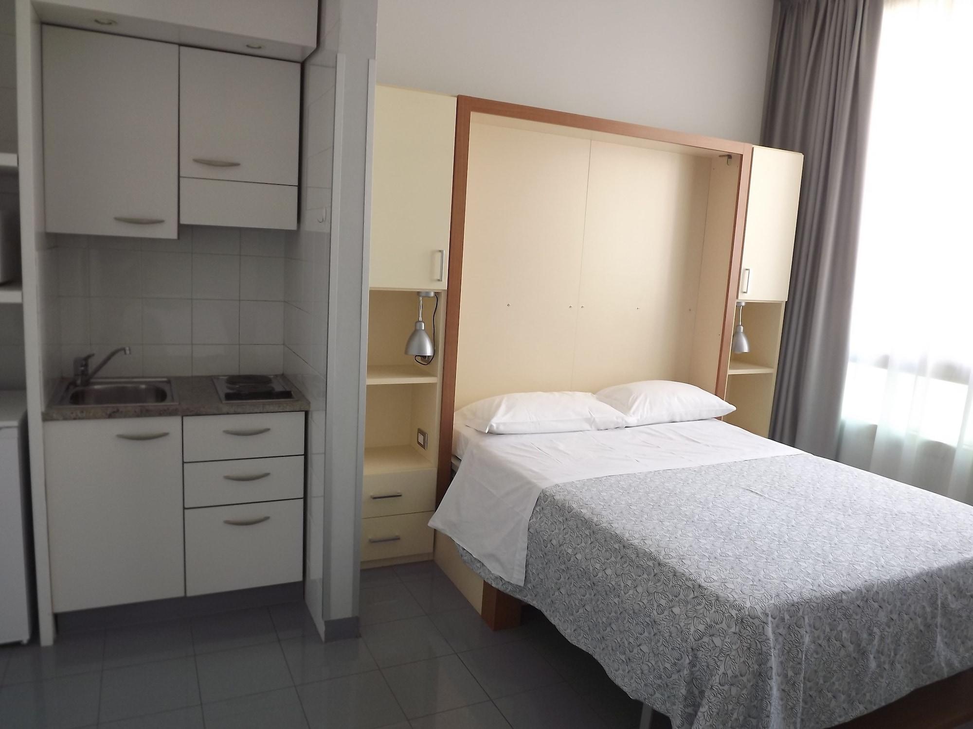Navigli Aparthotel 4*