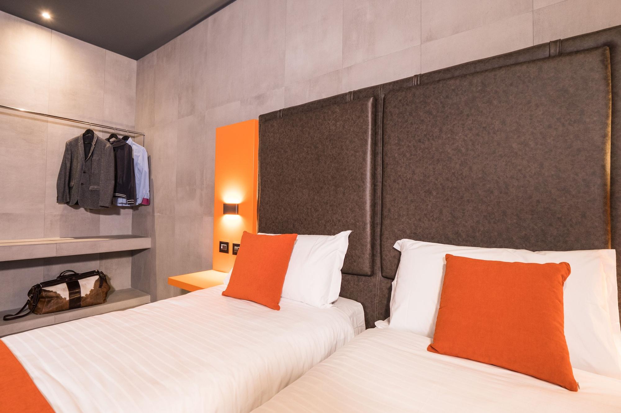 Hotell J24 4*