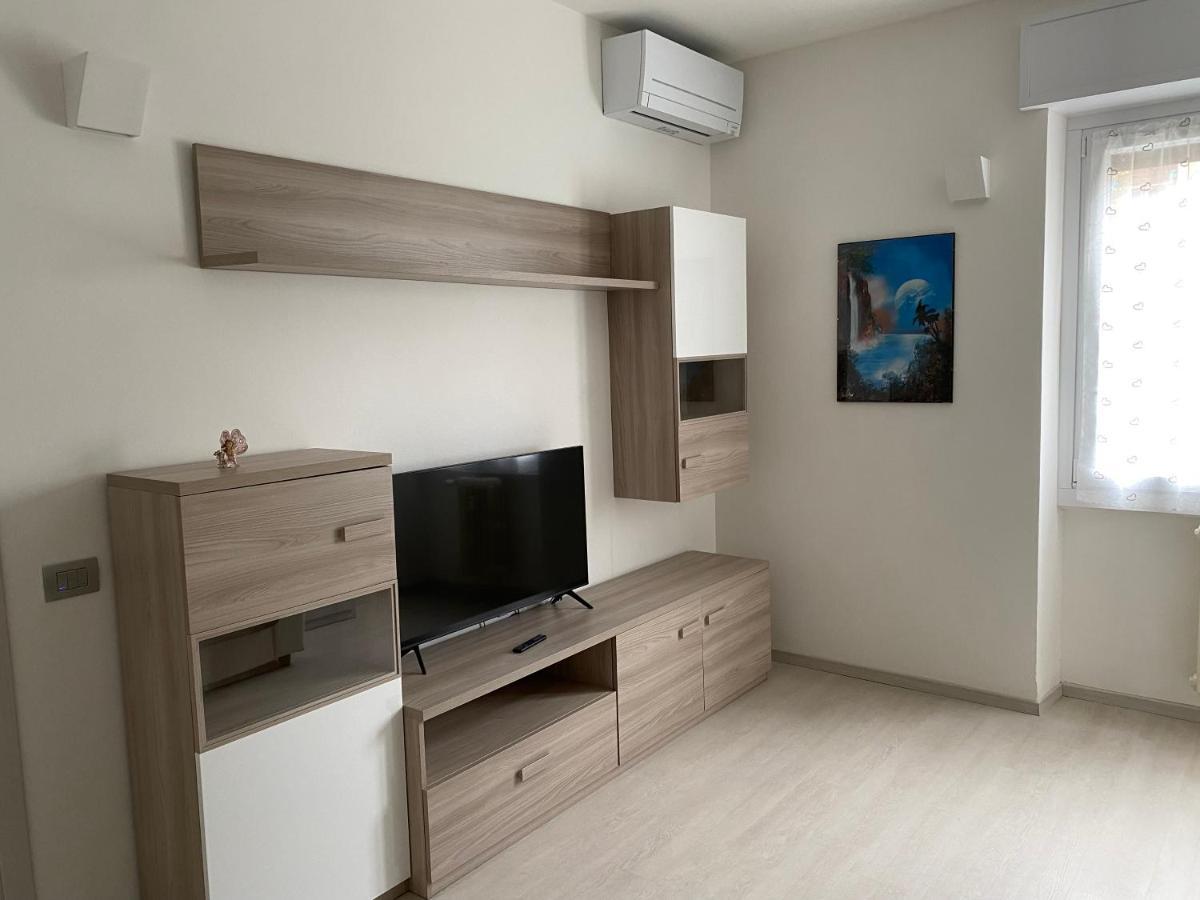 Apartment First *