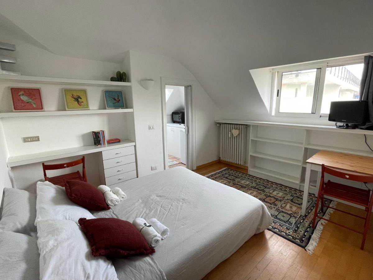 Lejlighed Tortona Tiny Attic Directly Connected To Duomo *